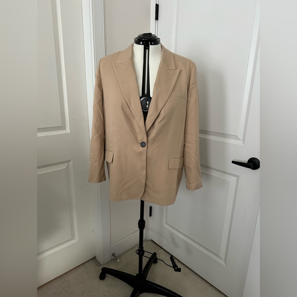 Zara Women's Tan Blazer